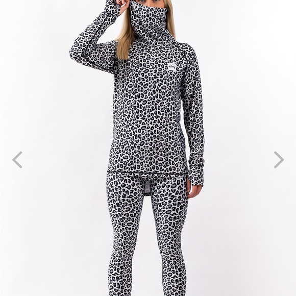 Eivy snow leopard base layer BNWT - Picture 2 of 2